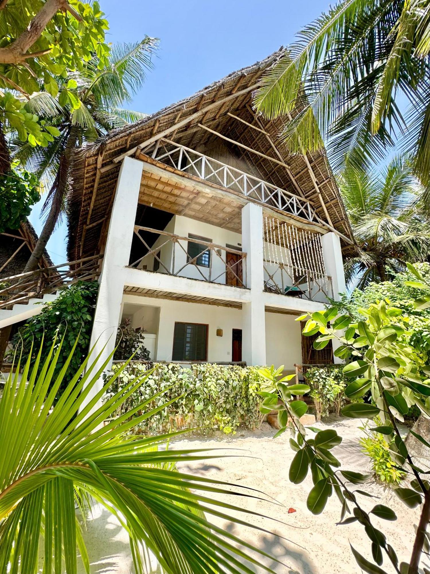 Hebe Hotel